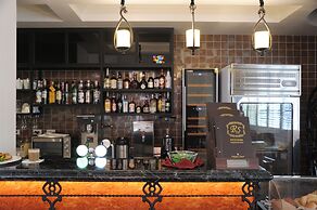 Golden Tulip RS Boutique Hotel