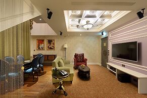 Golden Tulip RS Boutique Hotel