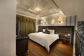 Golden Tulip RS Boutique Hotel