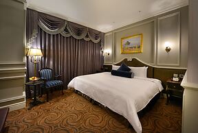 Golden Tulip RS Boutique Hotel