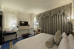 Golden Tulip RS Boutique Hotel