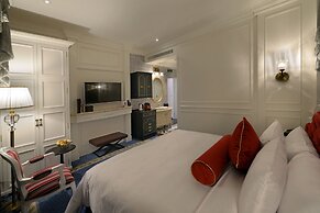 Golden Tulip RS Boutique Hotel