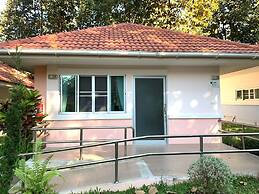 Baan Pingkan Wellness Resort