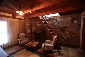 Kayserkaya Cottages & Camping