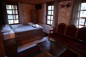 Kayserkaya Cottages & Camping