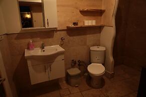 Kayserkaya Cottages & Camping