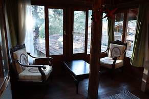 Kayserkaya Cottages & Camping