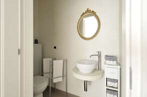 AT Home Heart of Milan - Stampa