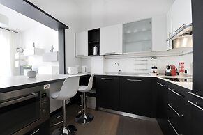 AT Home Heart of Milan - Stampa