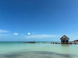 La Diosa Kali Beach Front Hotel