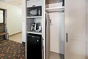 Holiday Inn Hotel & Suites Calgary Airport North by IHG