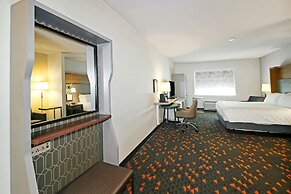 Holiday Inn Hotel & Suites Calgary Airport North by IHG
