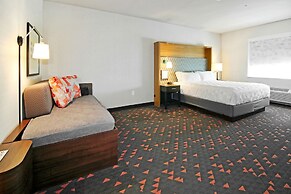 Holiday Inn Hotel & Suites Calgary Airport North by IHG