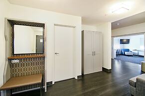 Holiday Inn Hotel & Suites Calgary Airport North by IHG