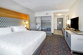 Holiday Inn Hotel & Suites Calgary Airport North by IHG
