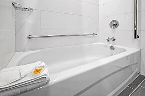 Holiday Inn Hotel & Suites Calgary Airport North by IHG