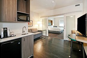 Holiday Inn Hotel & Suites Calgary Airport North by IHG