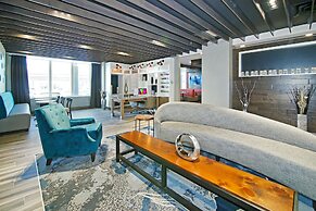 Holiday Inn Hotel & Suites Calgary Airport North by IHG