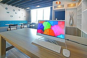 Holiday Inn Hotel & Suites Calgary Airport North by IHG