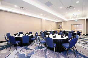 Holiday Inn Hotel & Suites Calgary Airport North by IHG