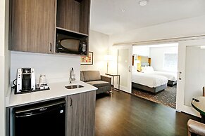 Holiday Inn Hotel & Suites Calgary Airport North by IHG