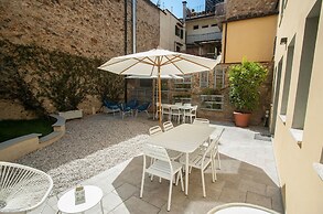 Dimora 16 Rooms & Garden