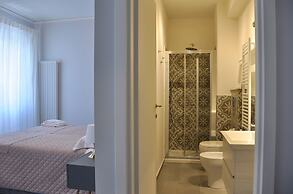 Dimora 16 Rooms & Garden
