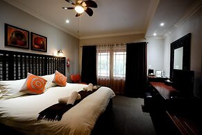 Oxbow Country Estate