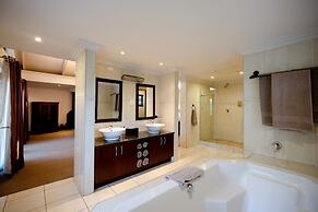 Oxbow Country Estate