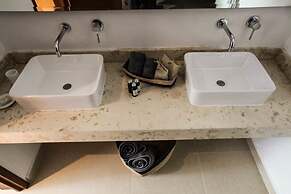 Tony Condo 2 bedroom sleeps 4