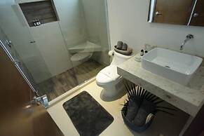 Tony Condo 2 bedroom sleeps 4