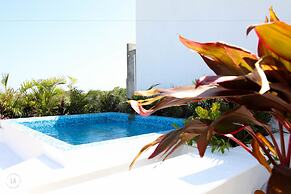 Martiki Condo 2 bedroom sleeps 4