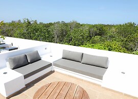 Martiki Condo 2 bedroom sleeps 4