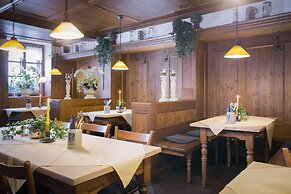 Hotel - Gasthof Höttl