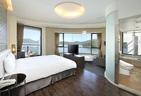 Hu Yue Lakeview Hotel