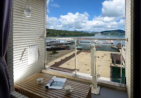 Hu Yue Lakeview Hotel