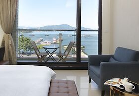 Hu Yue Lakeview Hotel