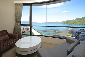 Hu Yue Lakeview Hotel