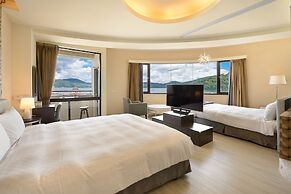 Hu Yue Lakeview Hotel