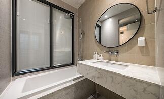 Brown Dot Hotel Masan