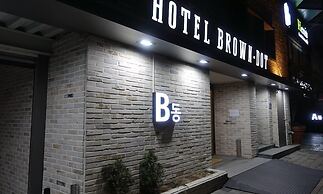 Brown Dot Hotel Masan