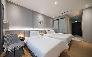 Brown Dot Hotel Masan
