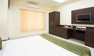 Treebo King'S Court Chandrasekharpur