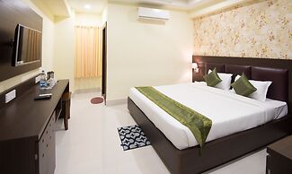 Treebo King'S Court Chandrasekharpur