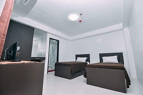 The Strand Suites and Dormitel