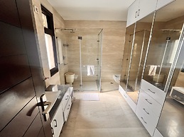 Gazebo Inn And Suites