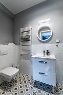 City Lights Apartments