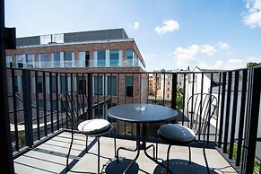 City Lights Apartments