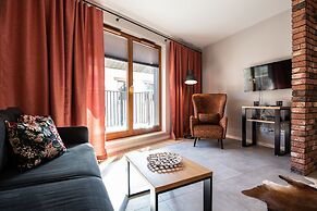 City Lights Apartments