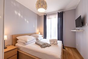 City Lights Apartments